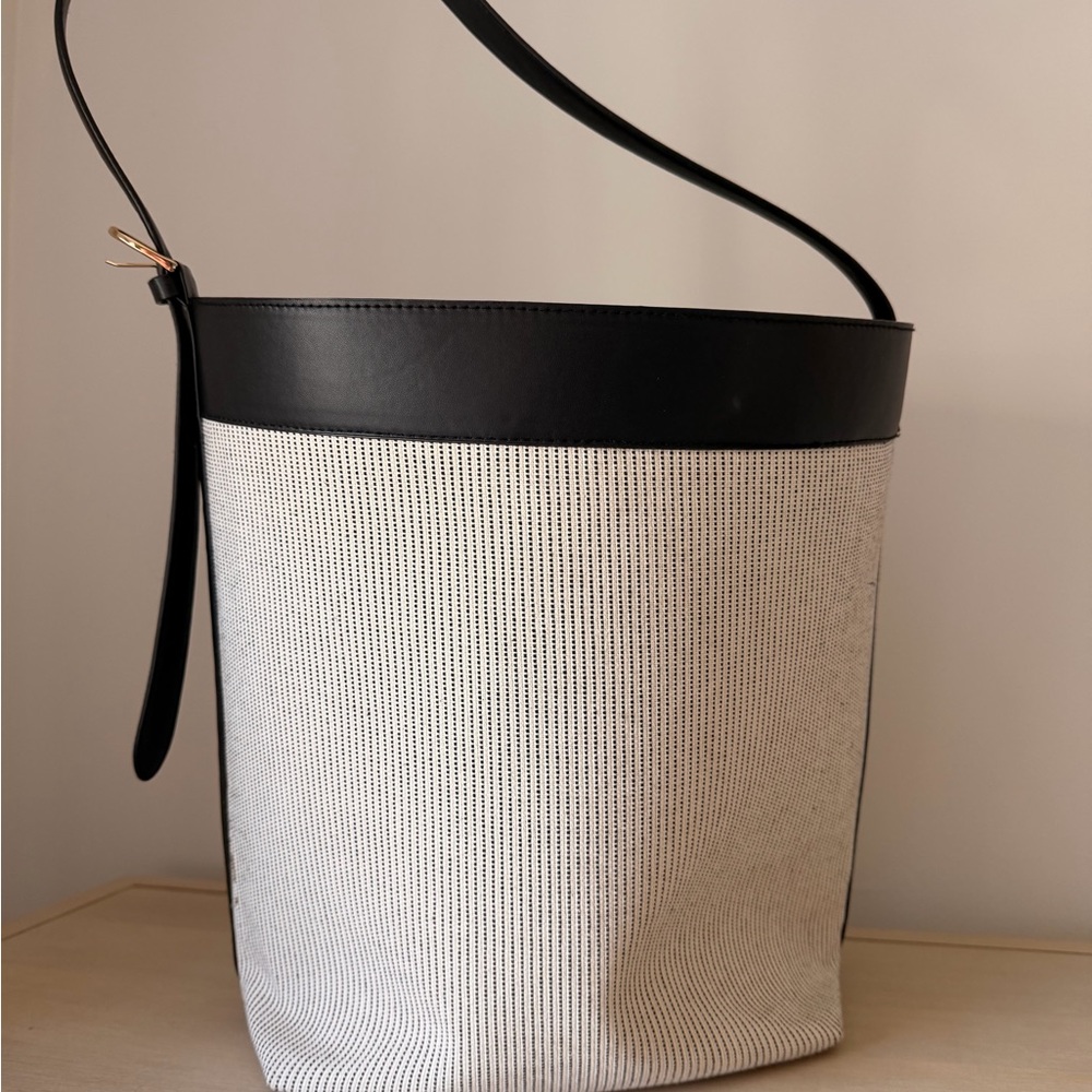H&M Black and Cream Canvas Bucket Shoulder Bag